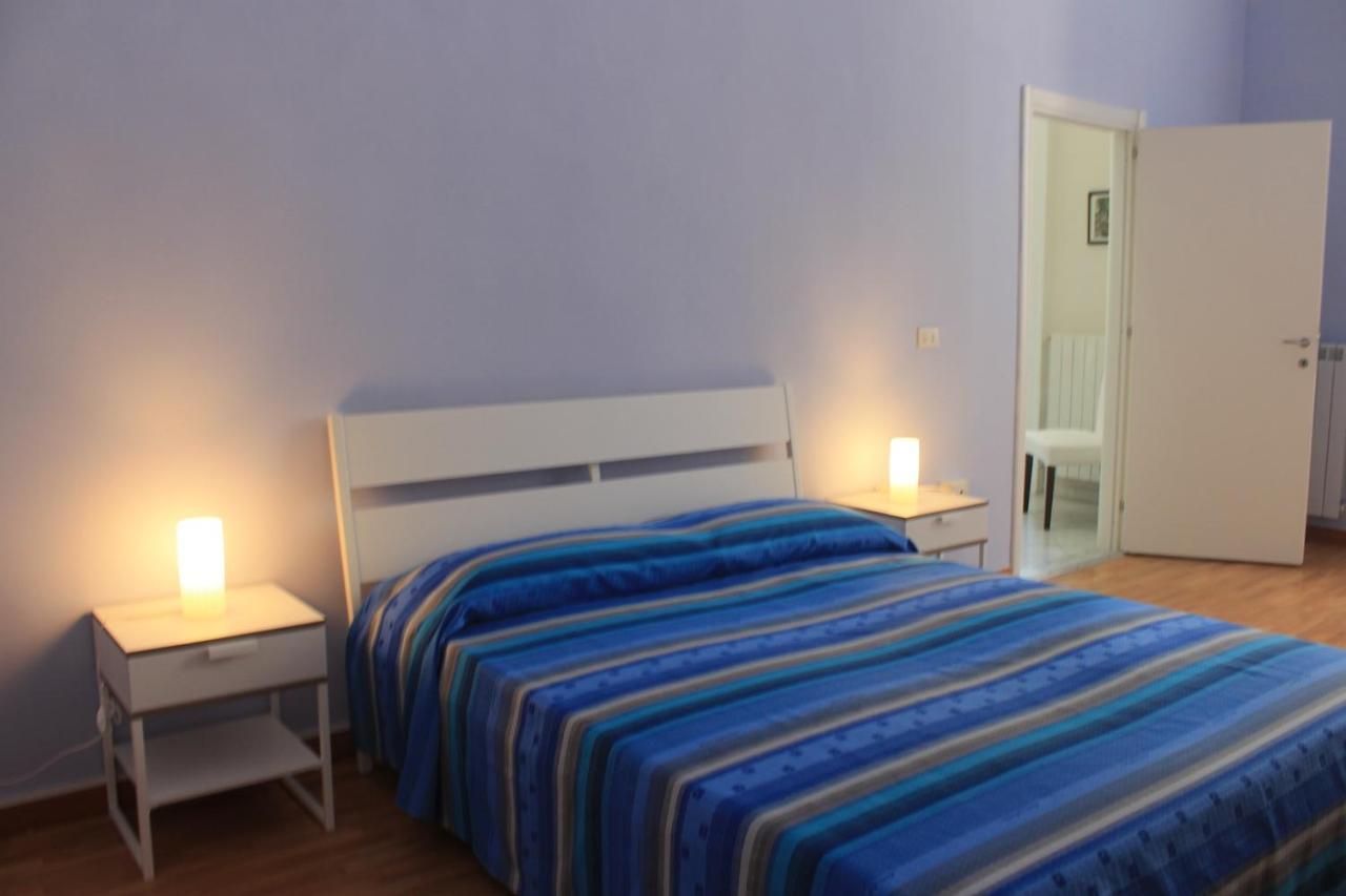 B&B Ma.Li. Napoli Bagian luar foto