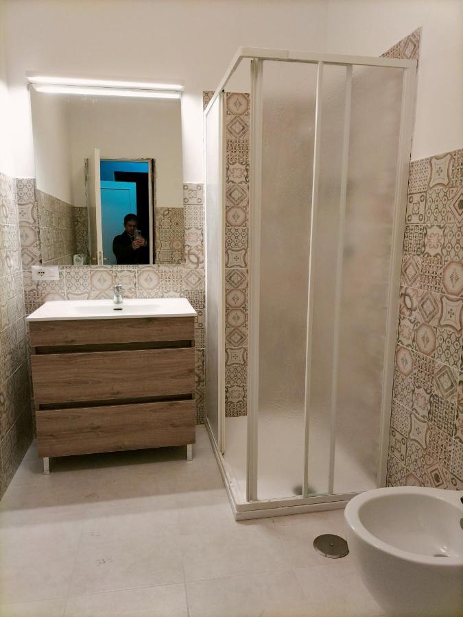 B&B Ma.Li. Napoli Bagian luar foto