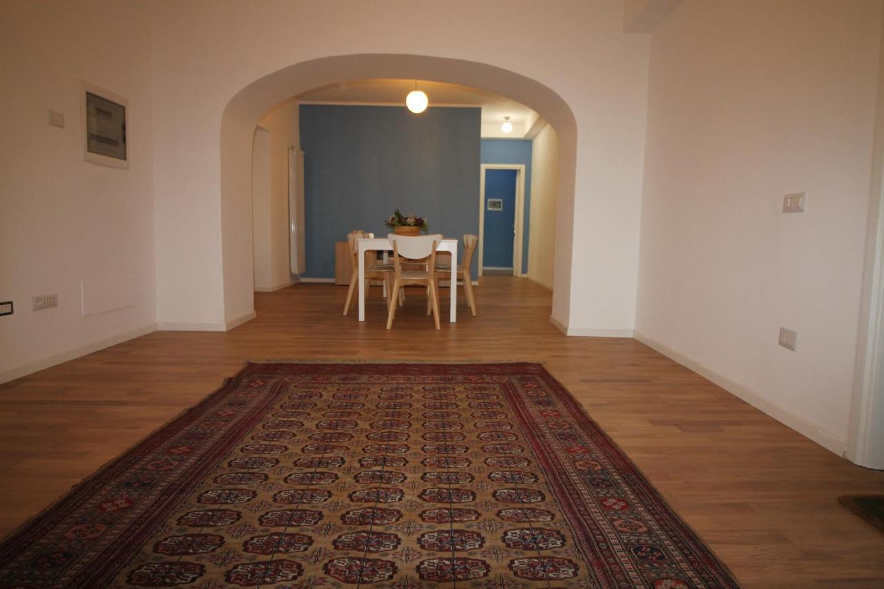 B&B Ma.Li. Napoli Bagian luar foto