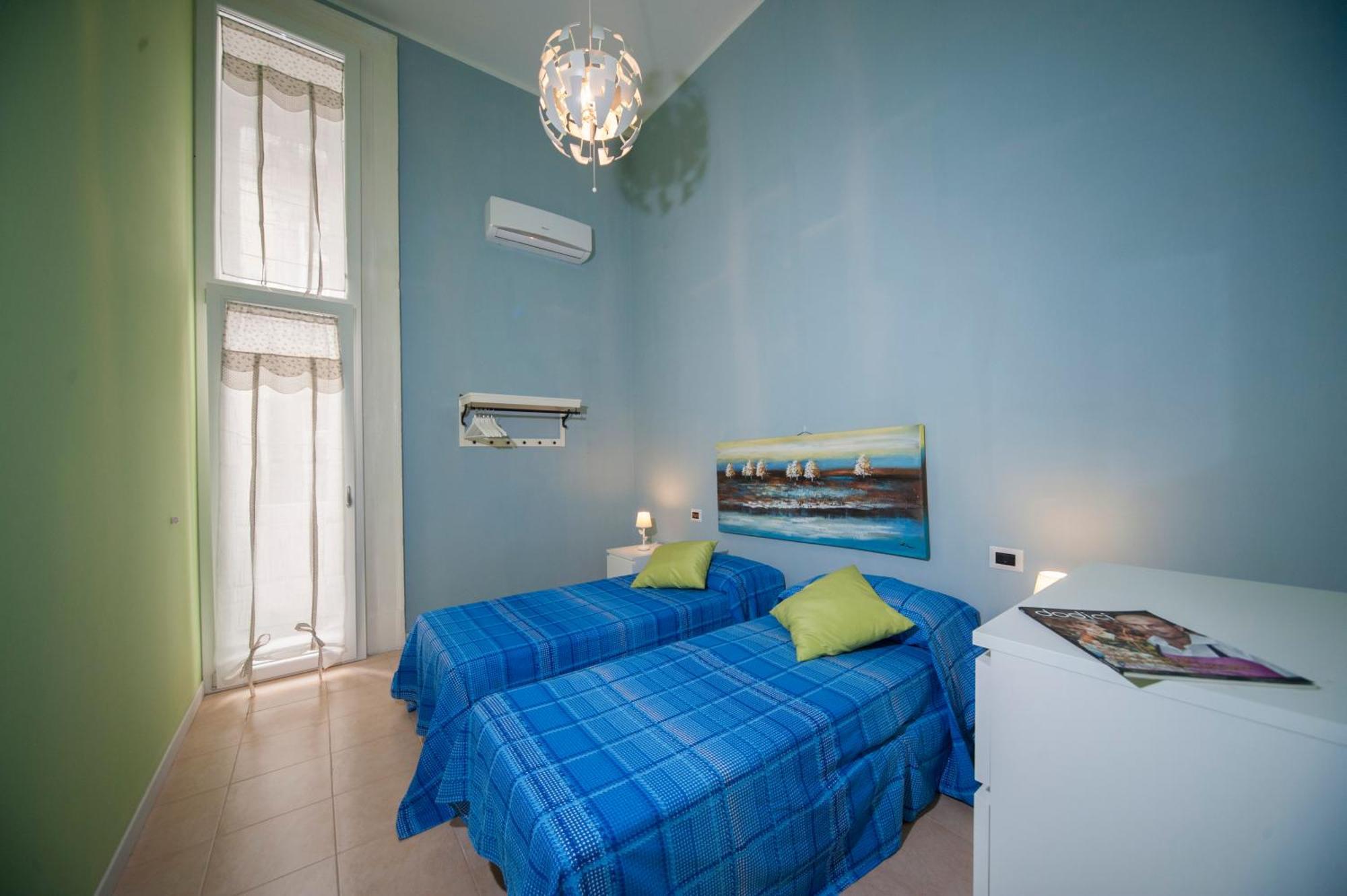 B&B Ma.Li. Napoli Bagian luar foto